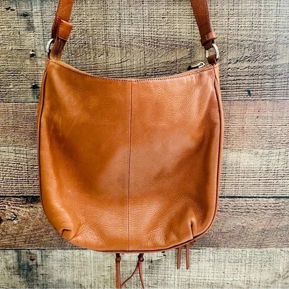 Foley + Corinna pre loved
